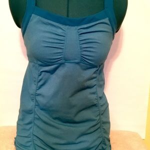 [𝗔𝗧𝗛𝗟𝗘𝗧𝗔] Turquoise M Tank Built in Bra